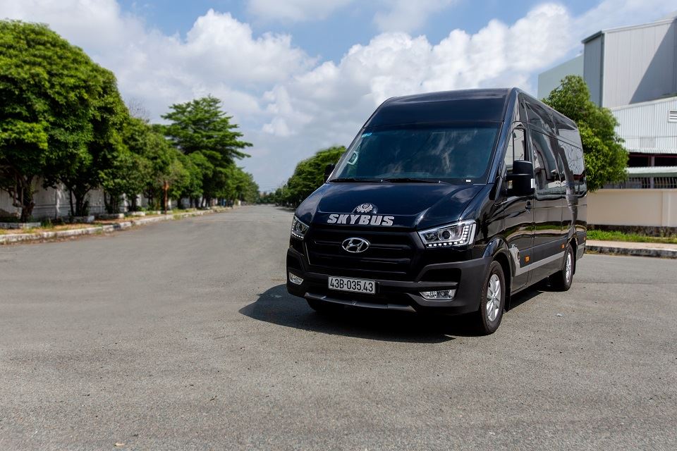 Solati Limousine 10 chỗ đặc biệt 2019 SKYBUS Special