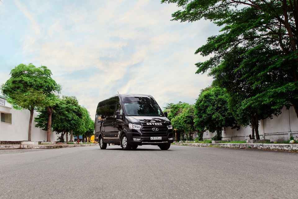 Solati Limousine 10 chỗ - Skybus Special 23