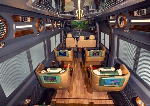 Solati Limousine 10 chỗ - Skybus Limited