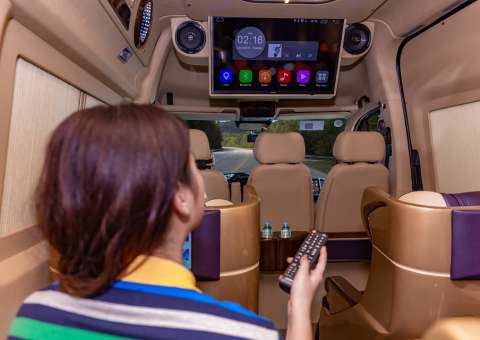 Skybus Limited - Solati Limousine 10 ghế siêu VIP 1
